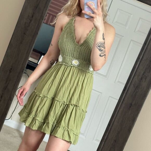 Green crochet hippy style strappy mini knit daisy dress by Indulge - Picture 2 of 8